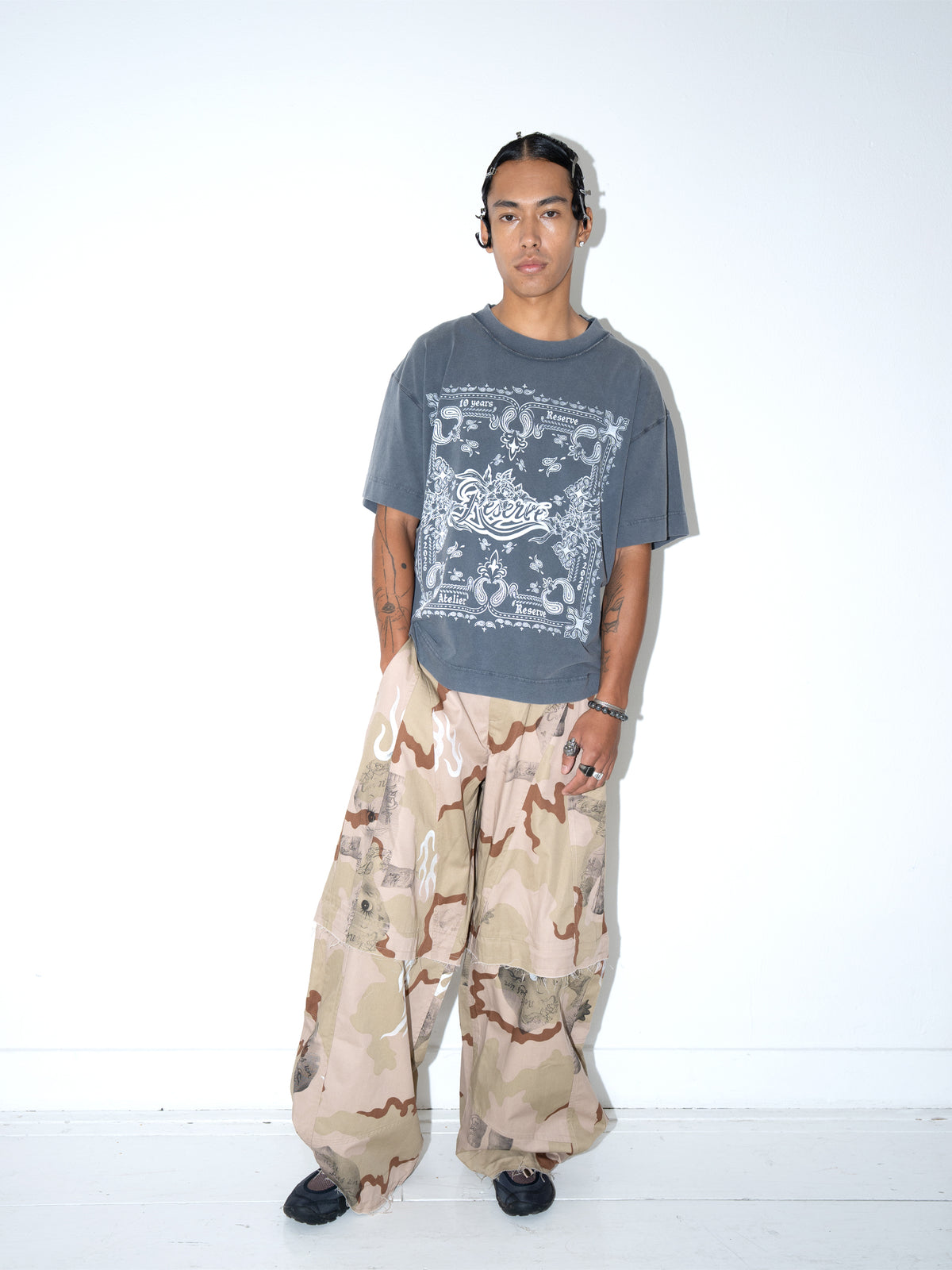 Box T-Shirt 10 Years Anniversary