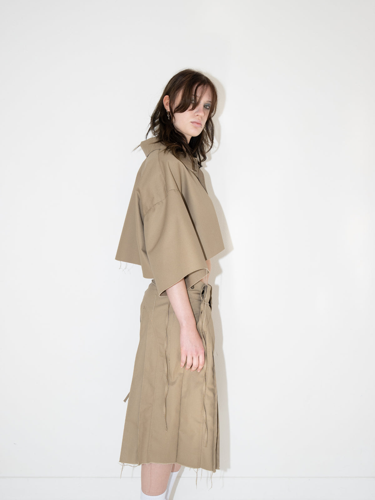 Short Worker Pleated Pants