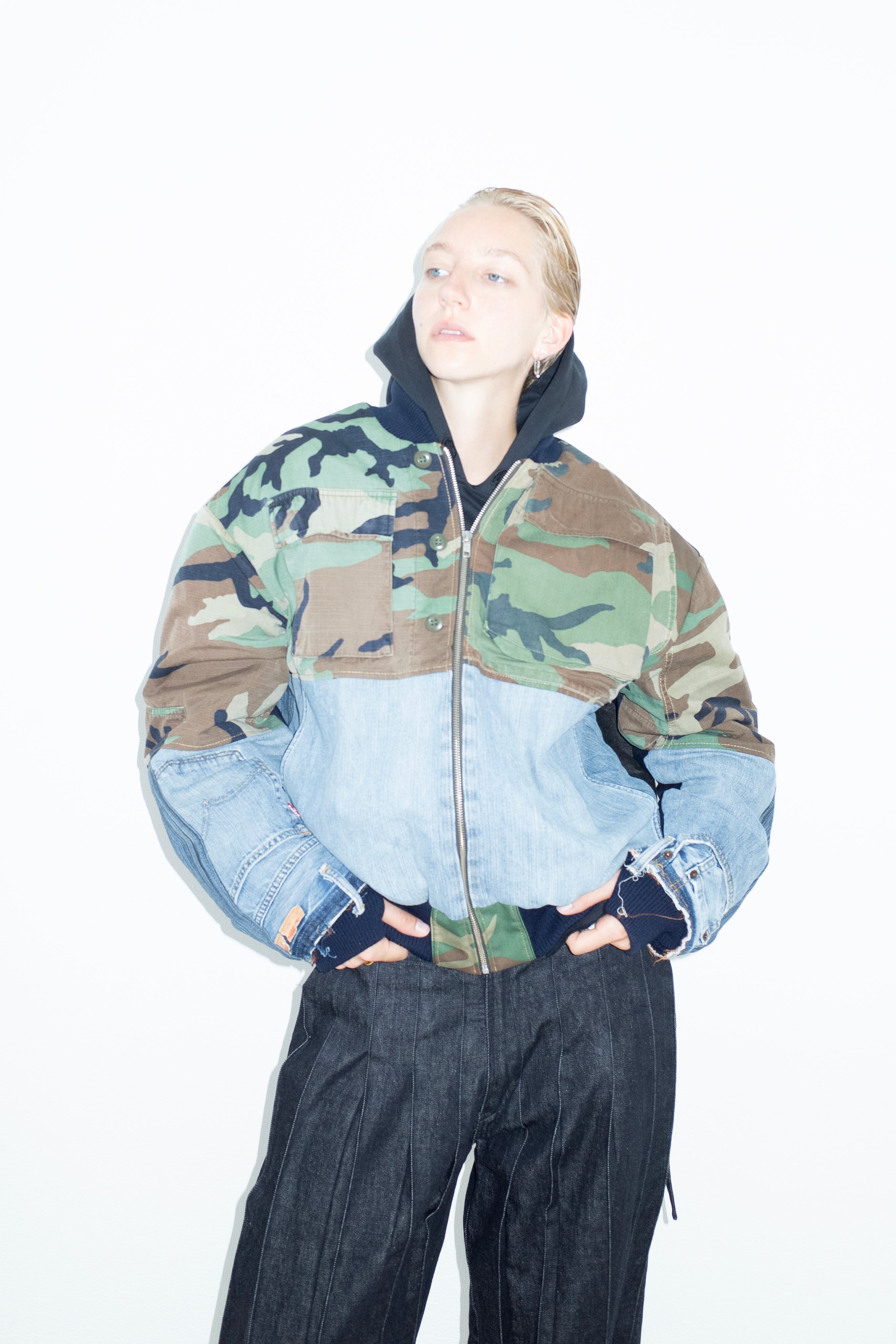 BOMBER JACKET RE-CUT CAMO/ JEANS