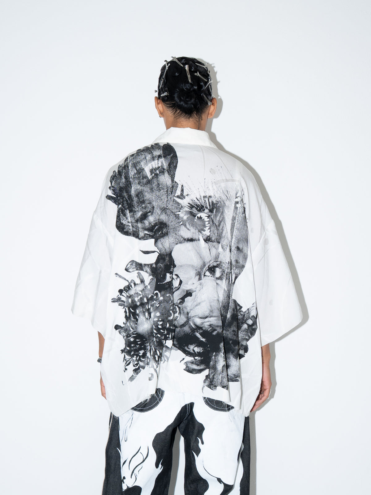 Silk Shirt White Flower Face