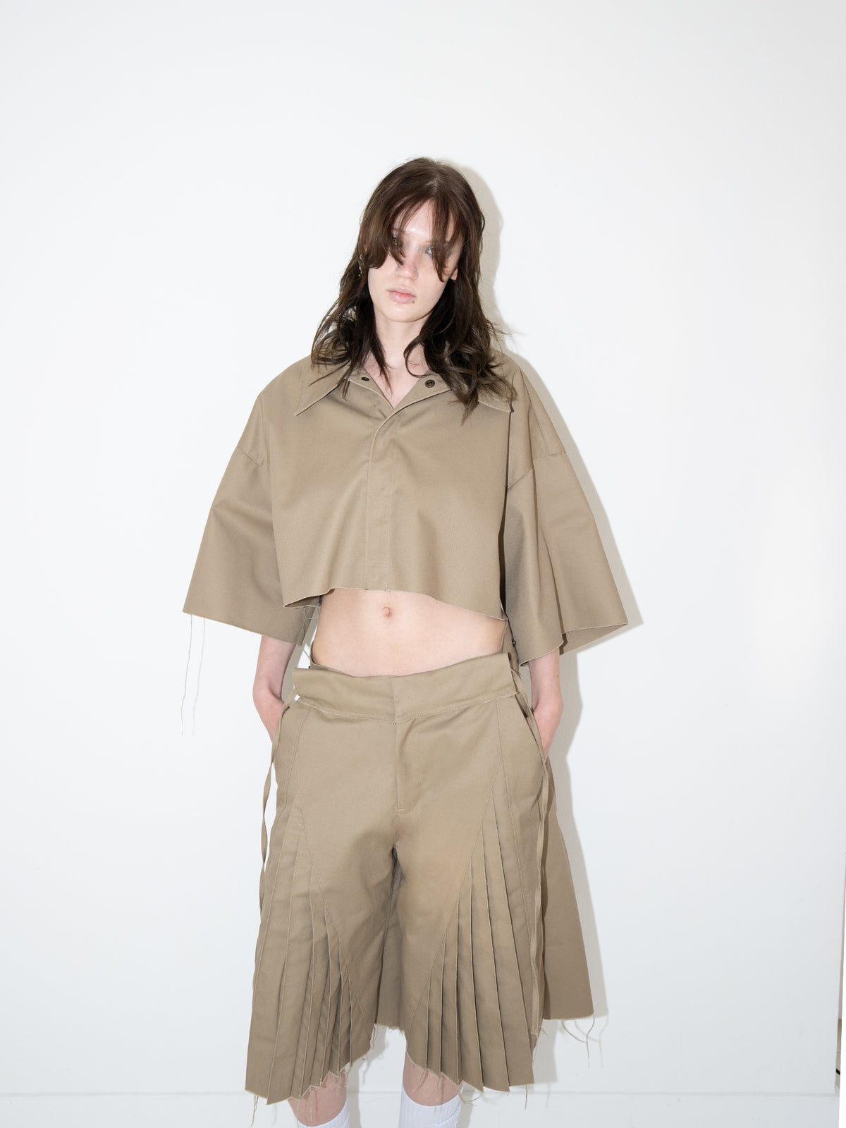 Short Worker Pleated Pants