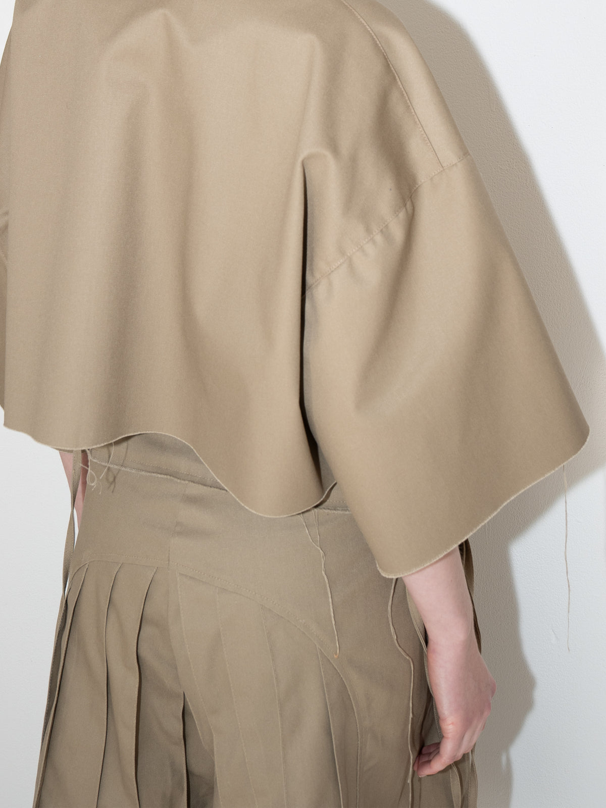 Short Worker Pleated Pants