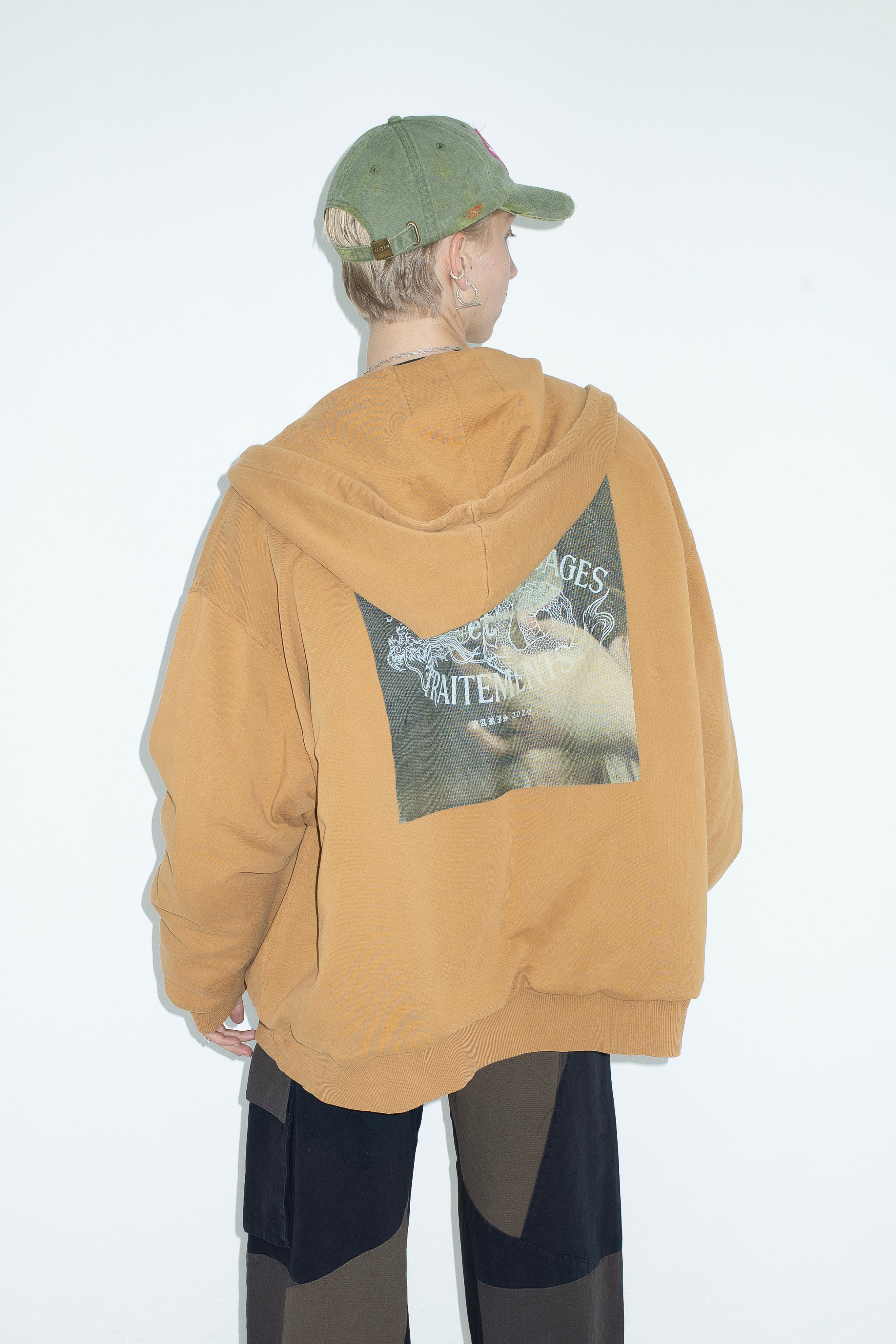 MA1 HOODED BOMBER GREEN GOLD